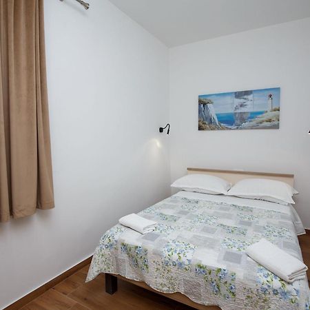 Villa Miema With Jacuzzi Zadar Exterior foto